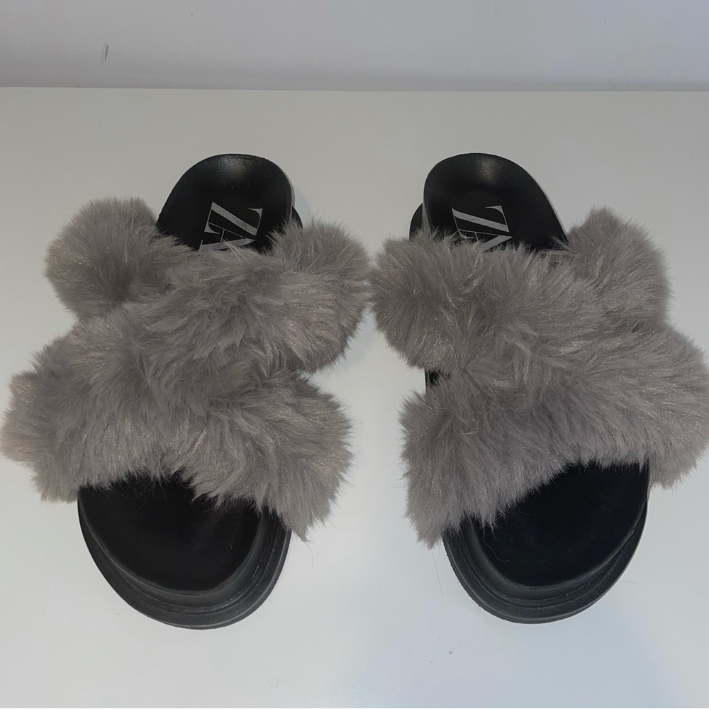Zara faux fur slipper sandals